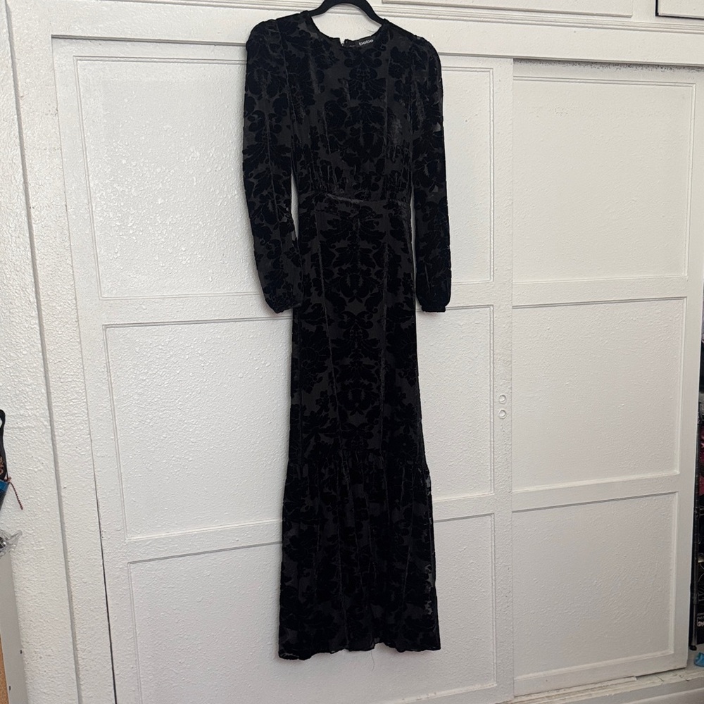 Vintage bebe Black Long Sleeve Floral Dress